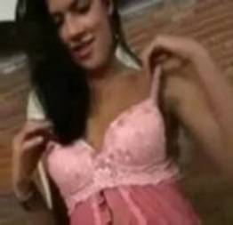 Carol chupando e babando a rola inteira