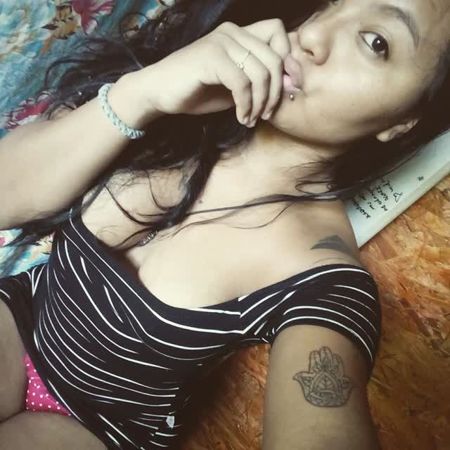 Novinha Safadinha Rebolando Num Grupo Do Whatsapp - Novinha do zap safada