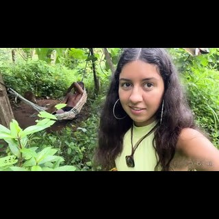 Novinha curiosa dando para o indígena no meio do mato