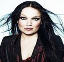 Dançando Kuduro com a banda Nightwish
