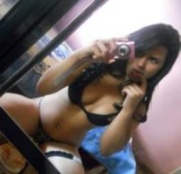 Morena mulher de bandido caiu na net