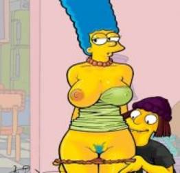 Amigos do Bart Simpson fodendo a mamãe Marge