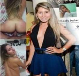 Mikaelly gostosa do Mato grosso fodendo gostoso
