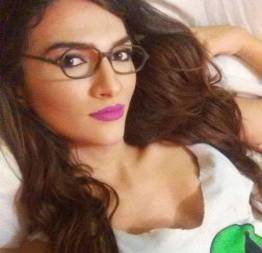 Professora safadinha caiu para alegria de seus alunos