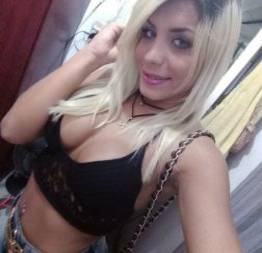 Gabby novinha da academia deu mole e caiu na net peladinha