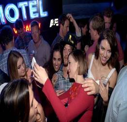Como fazer uma festa cheia de putaria no motel