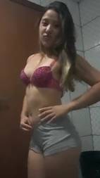 Novinha tirou a sua roupa e se filmou pelada perdeu celular