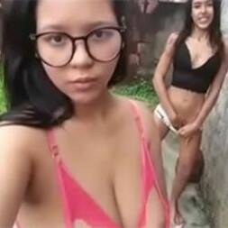 Duas amigas se pegando por que estavam na falta de macho para transar