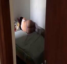 Encontrou a prima assim e aproveitou