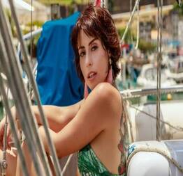 Larissa maxine pelada em cenas quentes de sexo na série stella models