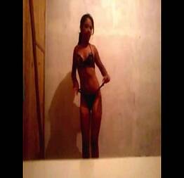 Novinha Moreninha Dançando Funk De Calcinha E Sutiã | X Morenas |morena