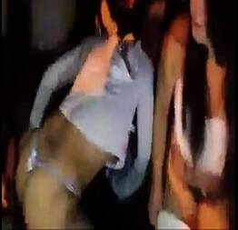 Safadas dançando funk quase peladas no meio da rua novinhas dançando funk na rua | amador sexo |amador